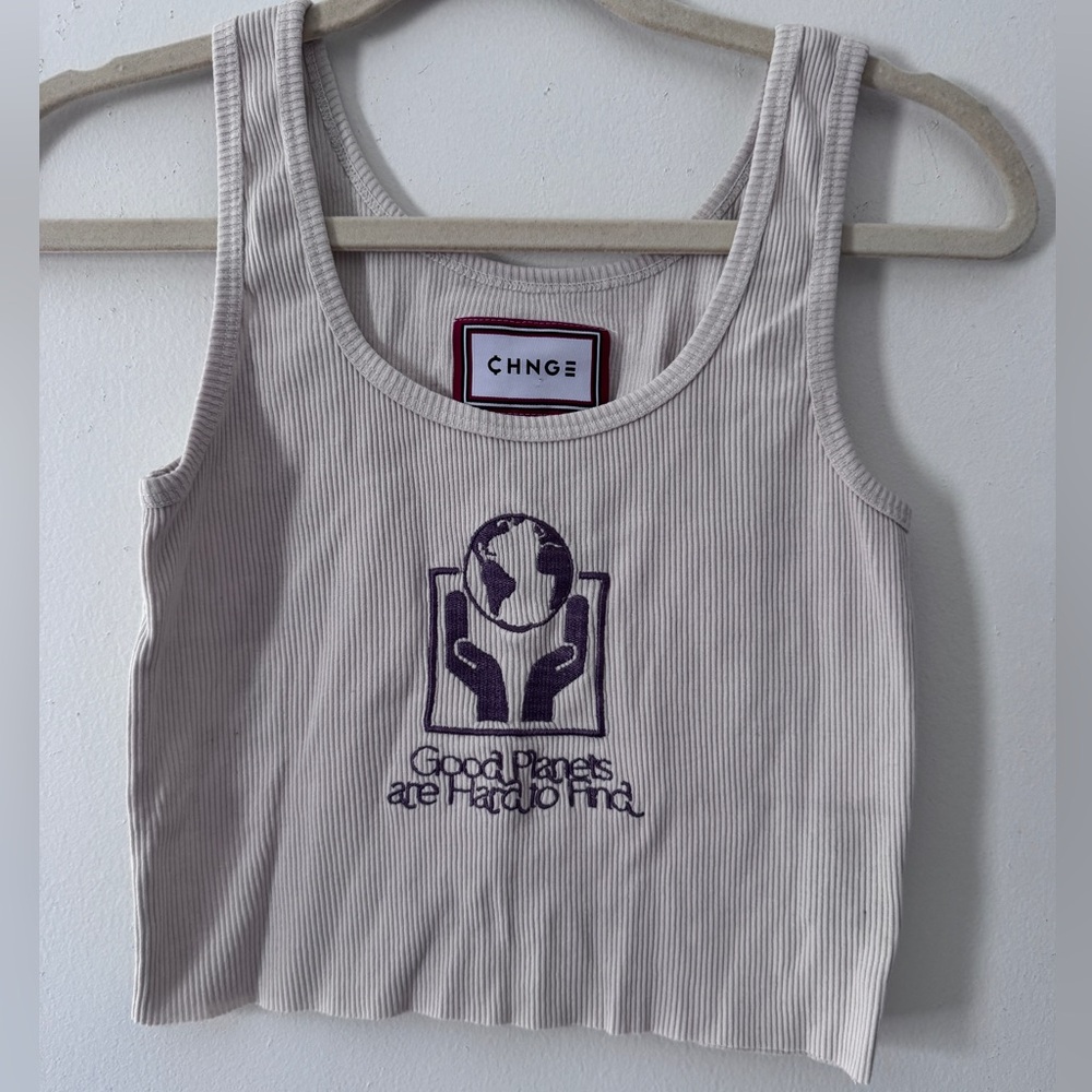 CHNGE Good Planets are Hard to Find Ribbed Tank